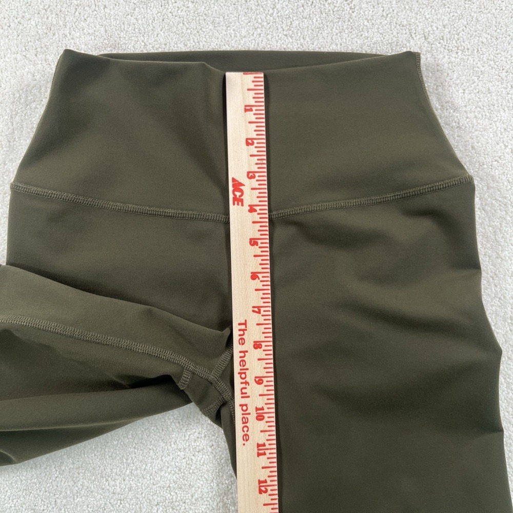 ALO Yoga High Waist Shorts Womens XS Olive Green Active Gym Workout - Picture 9 of 9